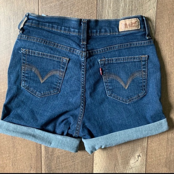 Levi's 512 High Rise Jean Shorts - Picture 2 of 4